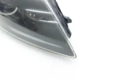 Фара ксенон левая для Audi Q7 2006 года на фотографиях