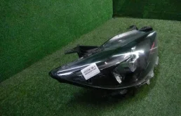 Фара левая для Mazda CX 5 2011 года на фотографиях