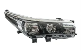 Фары для Toyota Corolla 2016 года на фотографиях