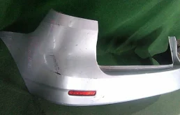 Бампер задний для Toyota Corolla 2003 года на фотографиях