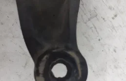 Пластиковая защита двигателя для Volvo XC90 2002 года на фотографиях