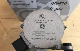 Насос охлаждающей жидкости ДВС(Помпа) для BMW 3er 2006 года на фотографиях