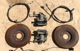 Суппорт задний левый для Mazda CX 5 на фотографиях