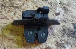 Замок багажника для Opel Astra 2011 года на фотографиях