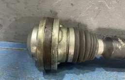 Привод передний правый для Volkswagen Passat 2014 года на фотографиях