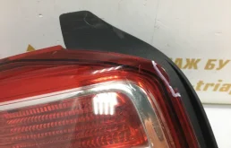 Фонарь внешний левый для Renault Logan 2016 года на фотографиях