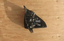 Фонарь правый для Subaru Forester на фотографиях