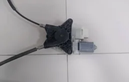 Стеклоподъемник задний левый для Skoda Rapid 2013 года на фотографиях