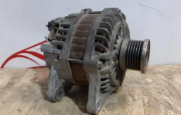 Генератор для Nissan X-Trail 2014 года на фотографиях