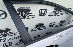 Дверь передняя правая для Honda Civic на фотографиях