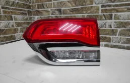 Фонарь задний правый внутренний для Jeep Grand Cherokee 4 WK2 rest 2013-2018