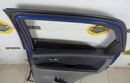 Двери для Suzuki SX4 на фотографиях