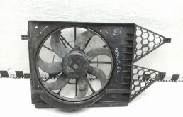 Вентилятор радиатора охлаждения ДВС для Skoda Rapid 2018 года на фотографиях