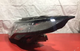 Фары для Land Rover Range Rover Evoque 2018 года на фотографиях