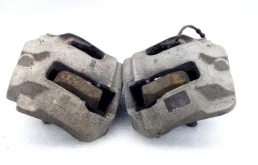 Скоба суппорта передняя для Audi A8 на фотографиях