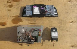 Головное мультимедийное устройство для BMW 5er 2011 года на фотографиях