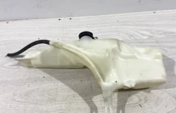 Расширительный бачок радиатора для Ford Explorer 2011 года на фотографиях