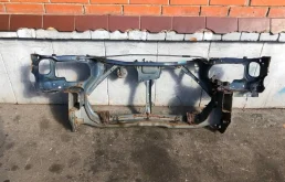 Панель радиатора (телевизор) для Nissan Almera на фотографиях