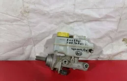 Бачок главного тормозного цилиндра для Skoda Rapid 2020 года на фотографиях