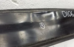 Усилитель заднего бампера для Toyota Corolla на фотографиях