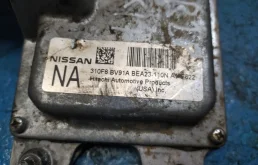 Блок управления зеркалами для Nissan Qashqai 2013 года на фотографиях