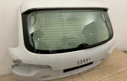 Крышка багажника для Audi Q7 на фотографиях