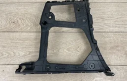 кронштейн заднего бампера левый для Audi Q7 4M 2015+