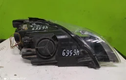 Фара ксенон левая для Audi Q7 2009 года на фотографиях