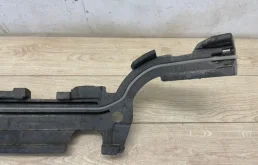 Абсорбер переднего бампера для Audi Q7 на фотографиях