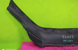 Усилитель переднего бампера для Audi Q7 2013 года на фотографиях