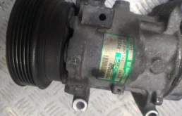 Компрессор кондиционера для Renault Logan 2005 года на фотографиях