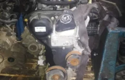 Двигатель без навесного для Ford Kuga 2019 года на фотографиях