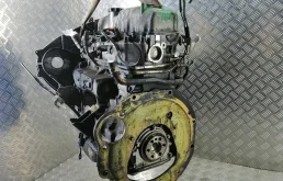 Двигатель без навесного для Mitsubishi L200 на фотографиях