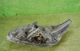 Фара правая для Ford Explorer на фотографиях