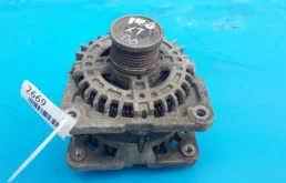 Генератор для Nissan X-Trail 2014 года на фотографиях