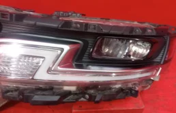 Фары для Kia Carnival на фотографиях