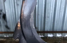 Крыло правое для Mazda CX 7 2006 года на фотографиях