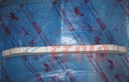 Усилитель переднего бампера для Toyota Corolla 2007 года на фотографиях