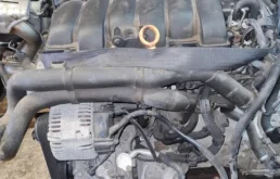 Двигатель без навесного для Porsche Cayenne 2008 года на фотографиях