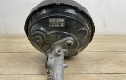 Вакуумный усилитель тормозов для Audi Q7 2008 года на фотографиях