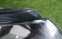 Фары для Volkswagen Touareg 2010 года на фотографиях