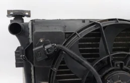 Кассета радиаторов для Hyundai Solaris 2013 года на фотографиях