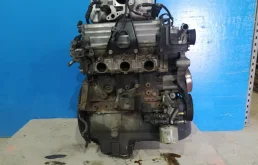 Двигатель без навесного для Mitsubishi Pajero 2012 года на фотографиях