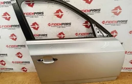 Дверь передняя правая для BMW X3 2005 года на фотографиях