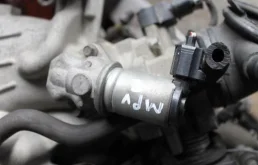 Клапан холостого хода для Mazda MPV на фотографиях