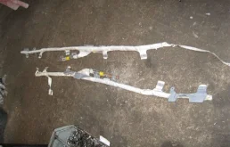 Шторка безопасности правая (7030A200) для Mitsubishi Pajero V90 5dr rest I 2011-2015