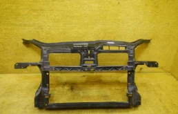 Панель радиатора (телевизор) для Volkswagen Golf 2011 года на фотографиях