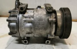 Компрессор кондиционера для Renault Logan 2012 года на фотографиях