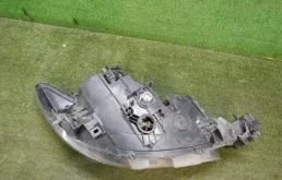 Фара левая для Mazda CX 5 2011 года на фотографиях
