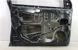 Стекла и зеркала для Toyota Corolla 2016 года на фотографиях